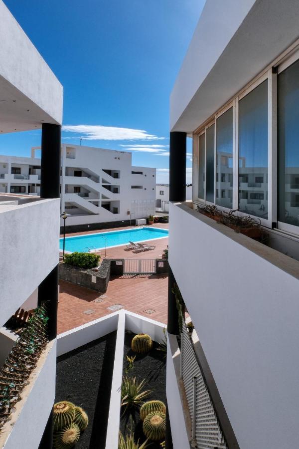 Villa Casa Elin-Shared Pool, Fast Wifi Costa Teguise Exterior foto